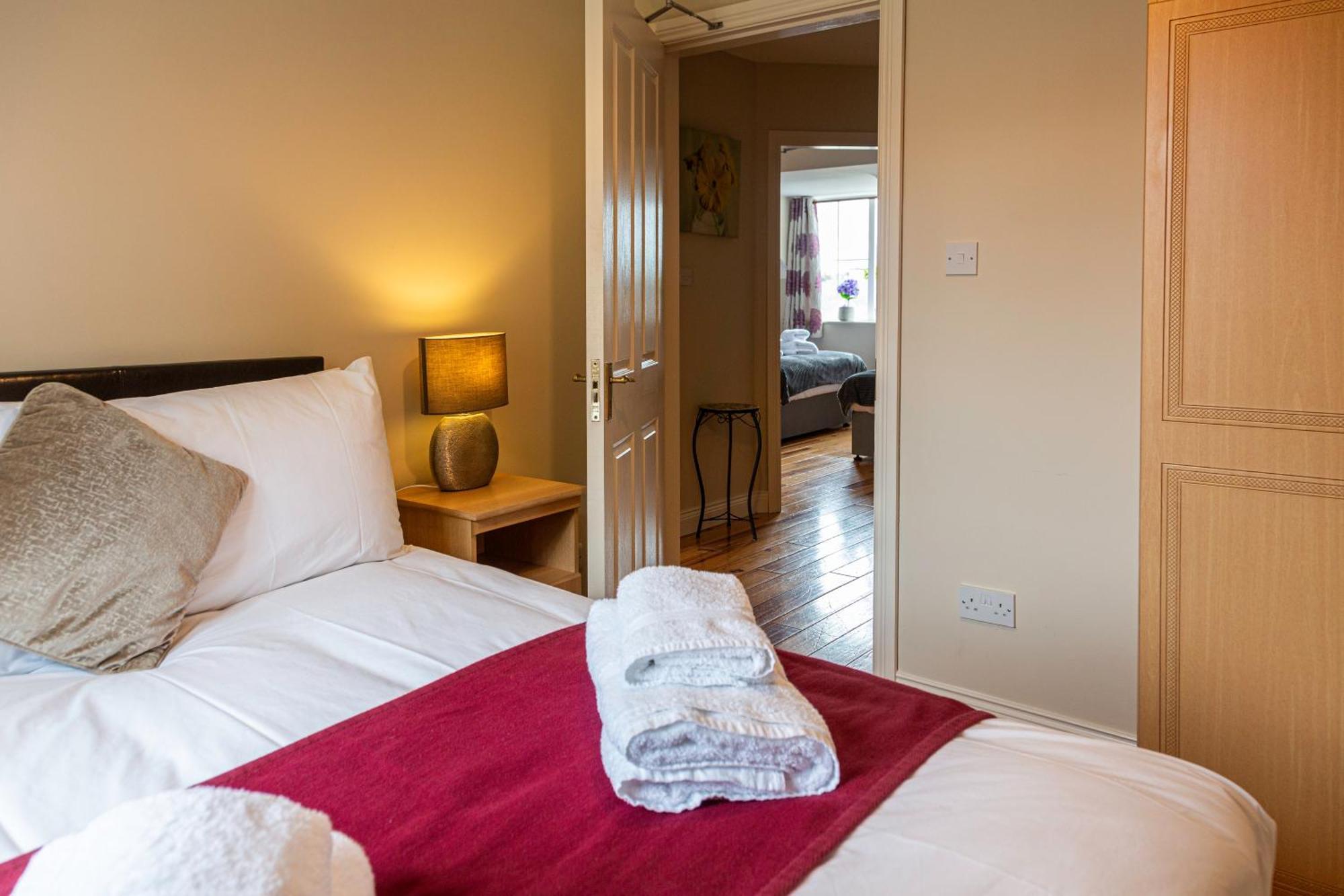 Kerry Holiday Homes At The Killarney Holiday Village Kültér fotó